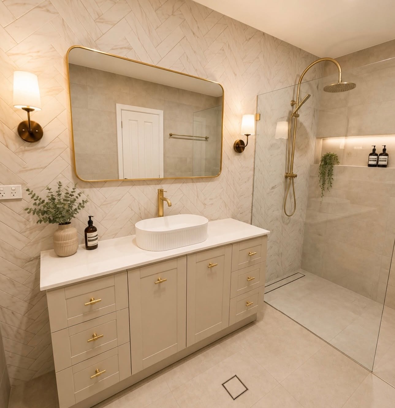 From Sunroom to Spa: Transforming a Sunroom into a Luxurious Bathroom