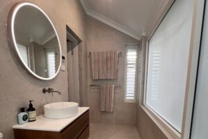 From Sunroom to Spa Transforming a Sunroom into a Luxurious Bathroom